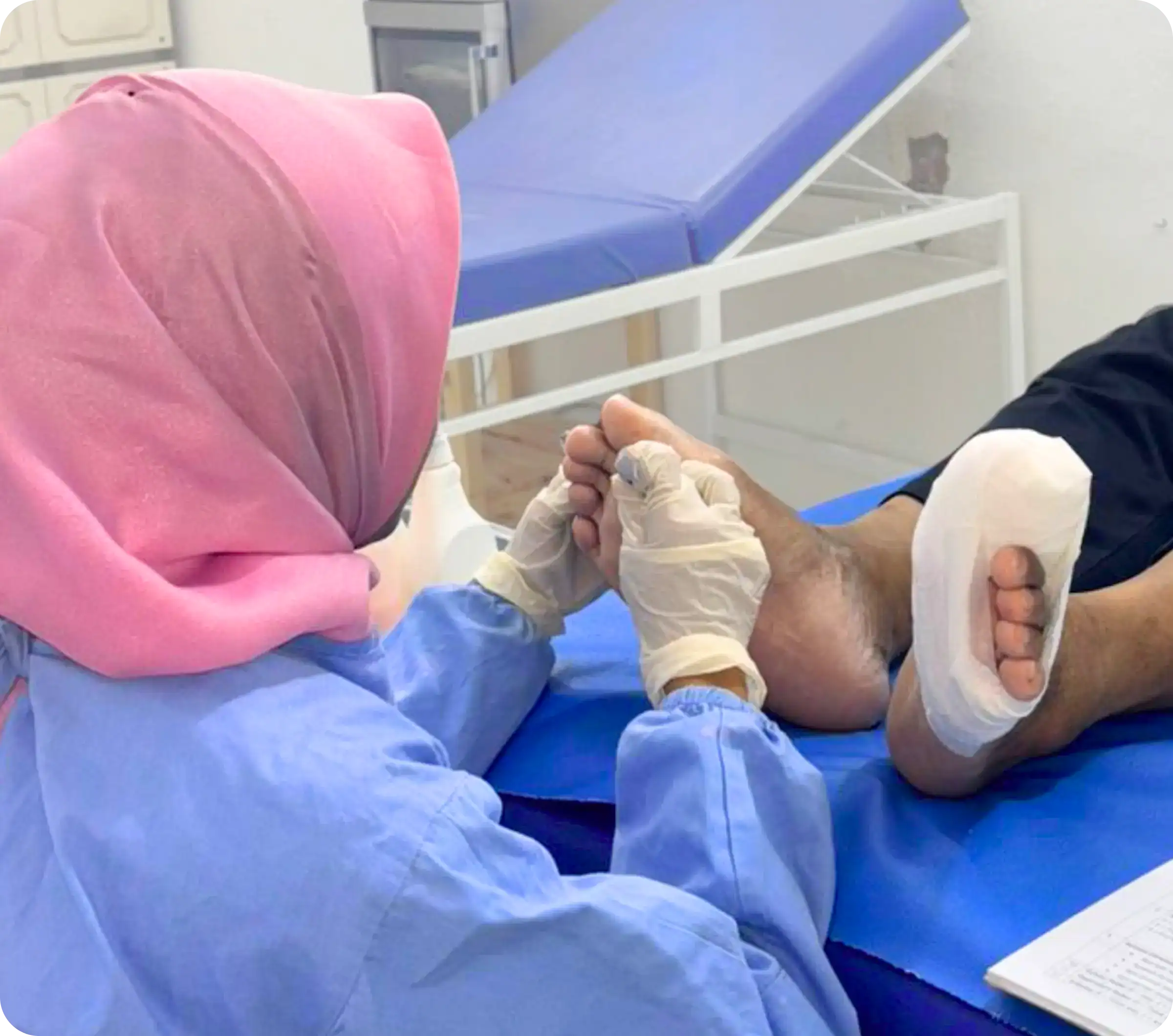 Menghentikan Ancaman Amputasi dengan Perawatan Luka Diabetes Modern